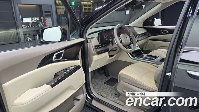 Kia Canival 2021 — photo 13