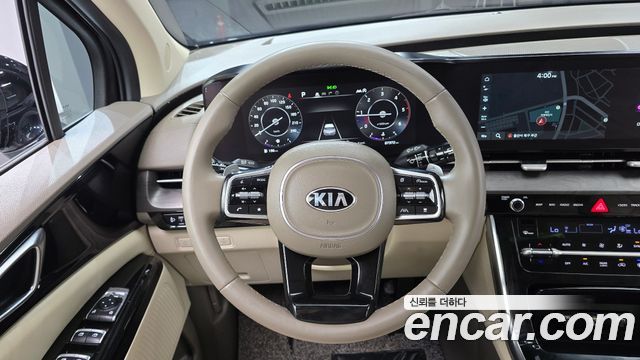 Kia Canival 2021 — photo 19