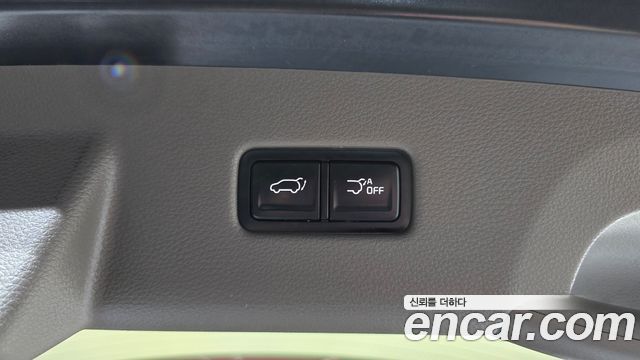 Kia Canival 2021 — photo 25
