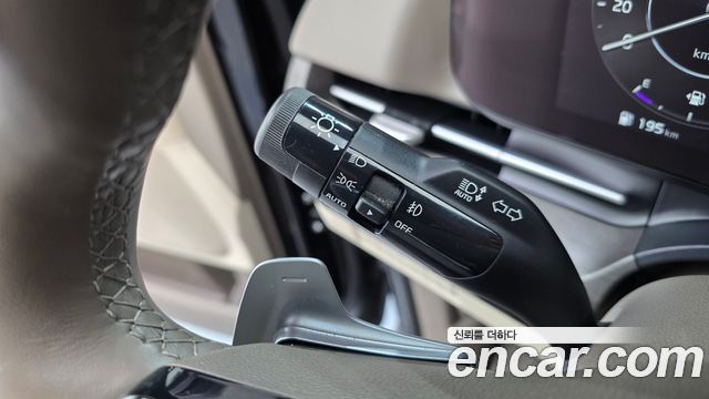 Kia Canival 2021 — photo 35