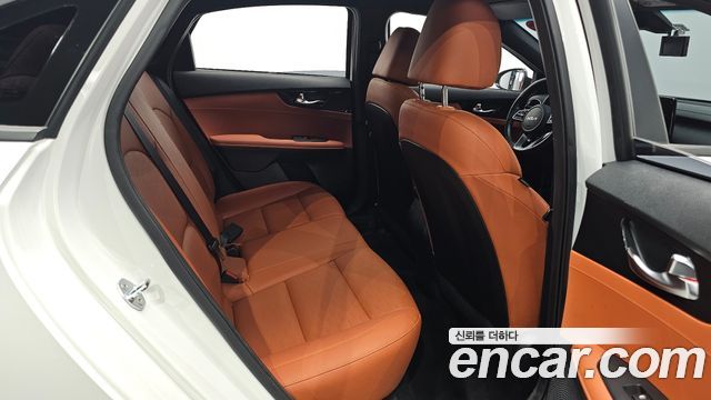 Kia K3 2024 — photo 16