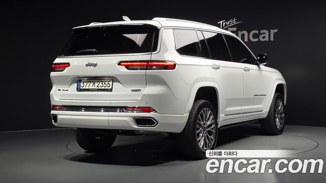 Jeep Cherokee 2023 — photo 2