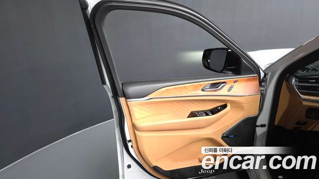 Jeep Cherokee 2023 — photo 14