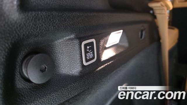 Jeep Cherokee 2023 — photo 34