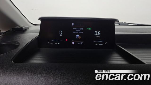Hyundai Staria 2023 — photo 11