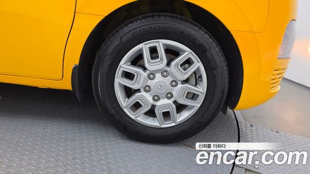 Hyundai Staria 2023 — photo 7