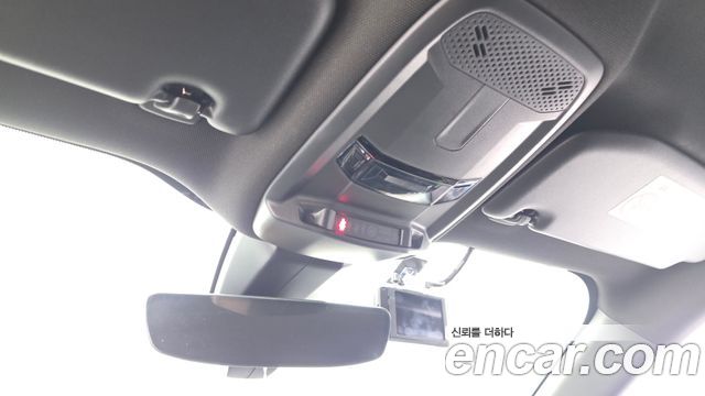 Peugeot 2008 2023 — photo 24