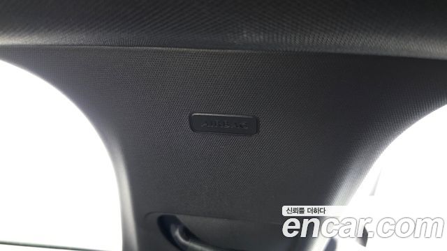 Peugeot 2008 2023 — photo 28