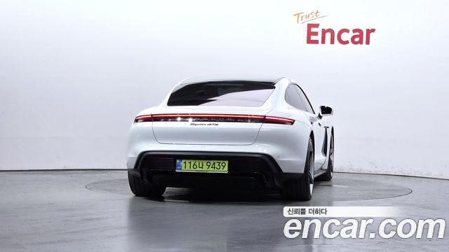 Porsche Taycan 2024 — photo 4