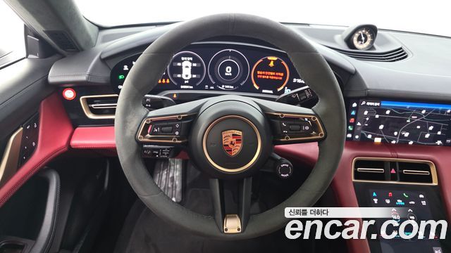 Porsche Taycan 2024 — photo 20