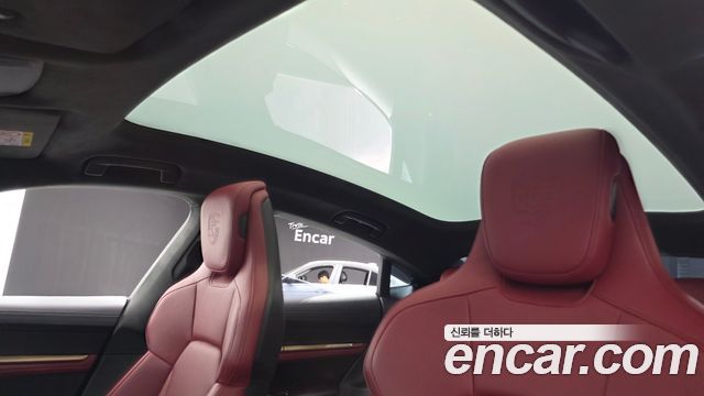 Porsche Taycan 2024 — photo 22