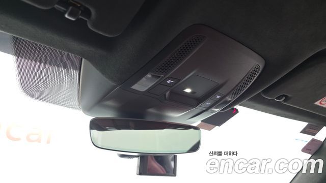 Porsche Taycan 2024 — photo 26