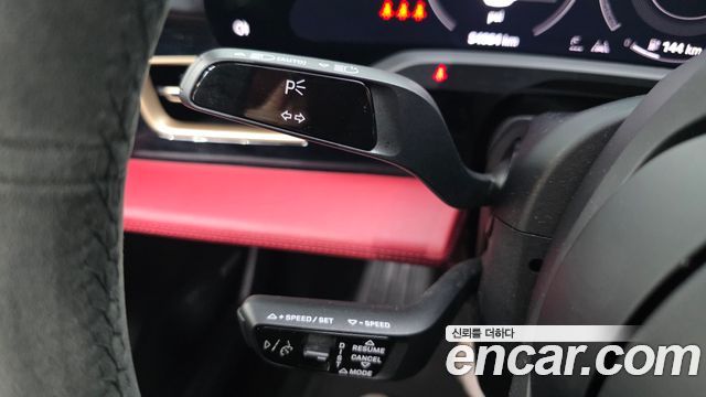 Porsche Taycan 2024 — photo 34