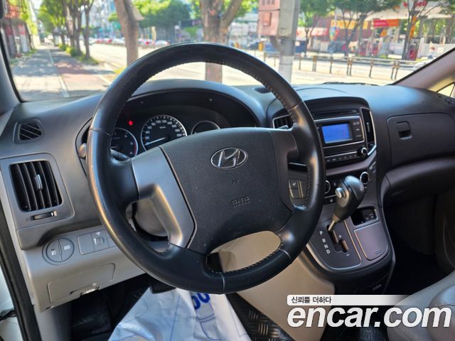 Hyundai Starex 2019 — photo 11