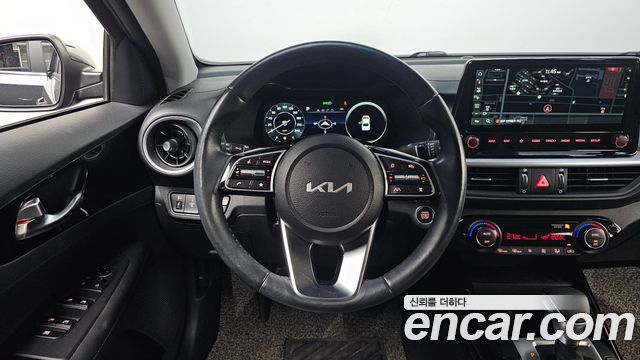 Kia K3 2022 — photo 13