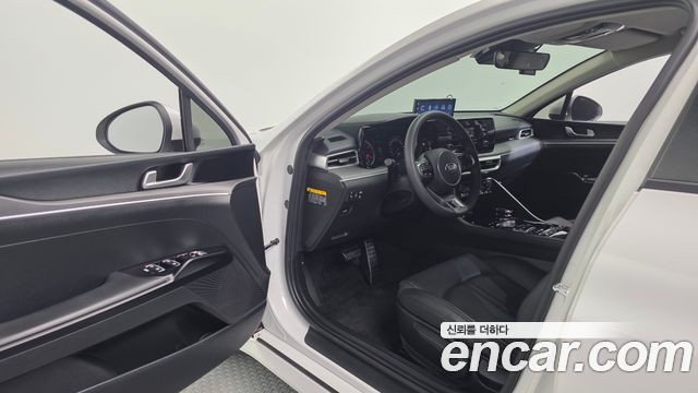 Kia K5 2020 — photo 13