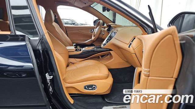 Aston Martin DBX 2023 — photo 17