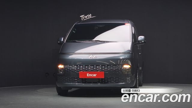Hyundai Staria 2024 — photo 3