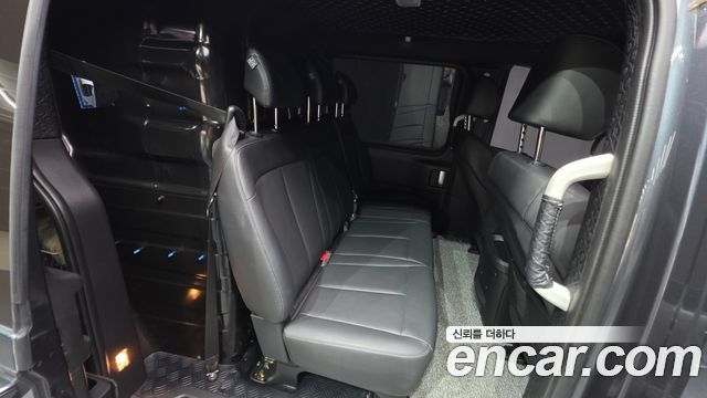 Hyundai Staria 2024 — photo 24
