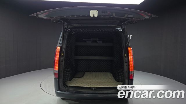 Hyundai Staria 2024 — photo 30