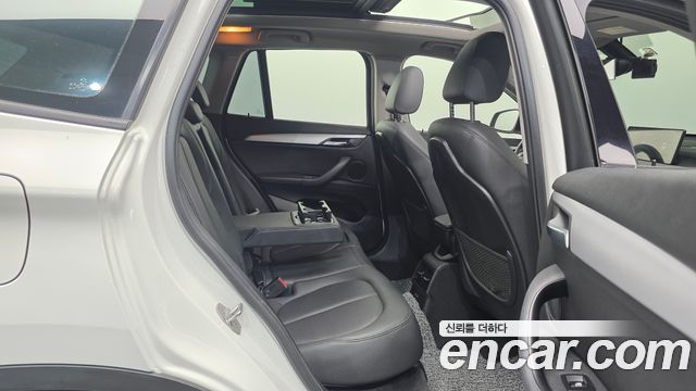 BMW X1 2019 — photo 19