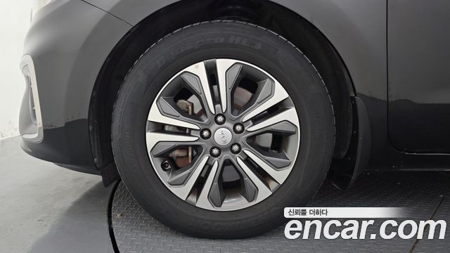 Kia Canival 2019 — photo 5