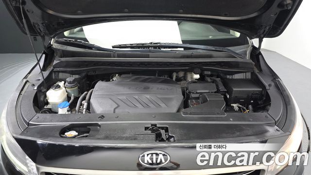 Kia Canival 2019 — photo 6