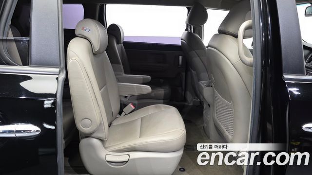 Kia Canival 2019 — photo 11