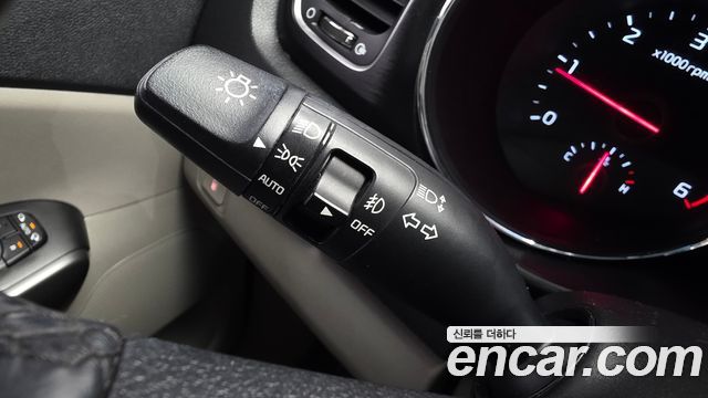Kia Canival 2019 — photo 16