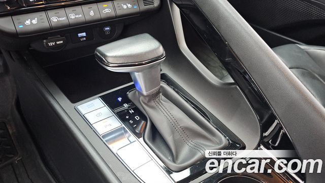 Hyundai AVANTE 2025 — photo 12