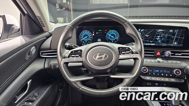Hyundai AVANTE 2025 — photo 19