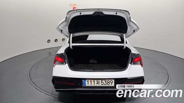 Hyundai AVANTE 2025 — photo 26