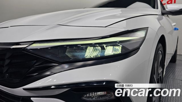 Hyundai AVANTE 2025 — photo 8