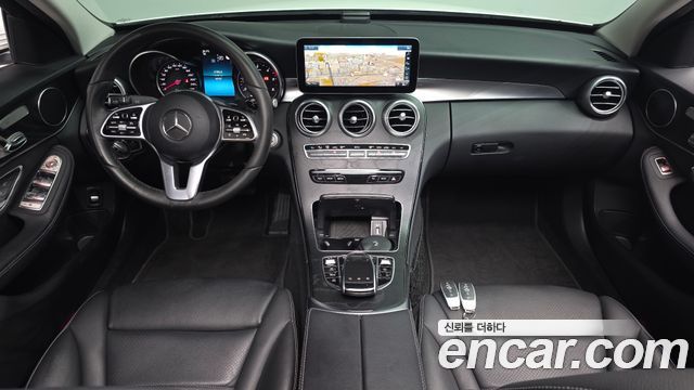 Mercedes-Benz C-Class 2019 — photo 10