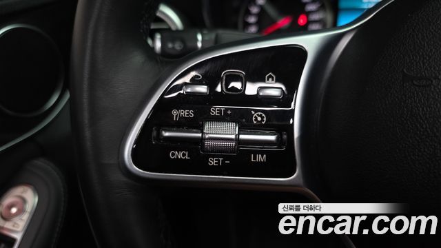 Mercedes-Benz C-Class 2019 — photo 22