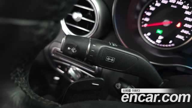 Mercedes-Benz C-Class 2019 — photo 28