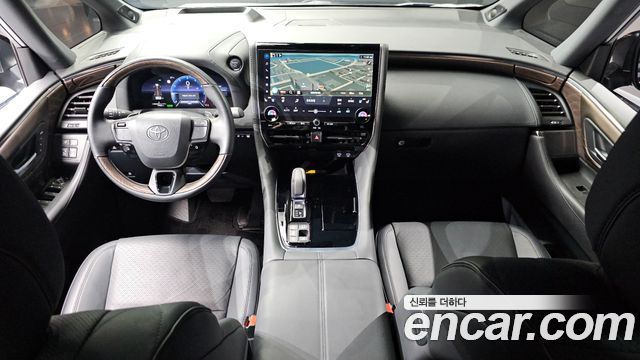 Toyota Alphard 2025 — photo 10