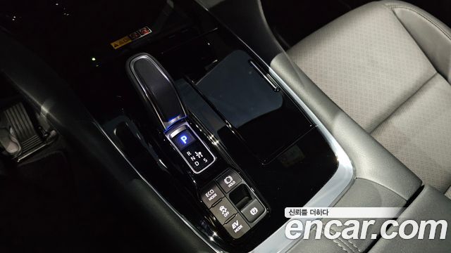 Toyota Alphard 2025 — photo 12