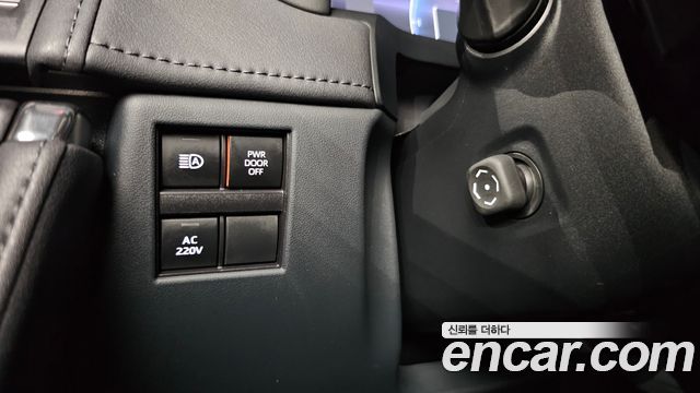 Toyota Alphard 2025 — photo 24