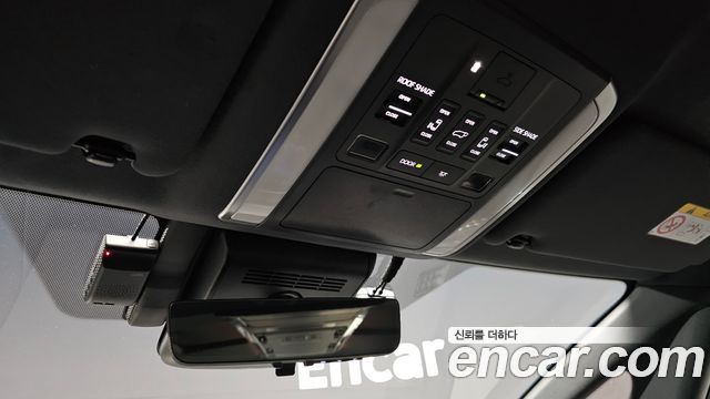Toyota Alphard 2025 — photo 25