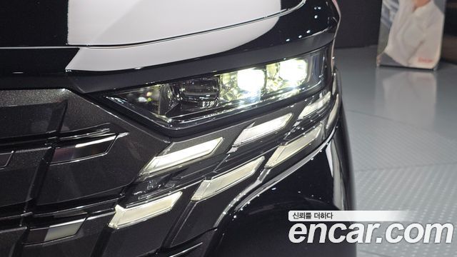 Toyota Alphard 2025 — photo 8