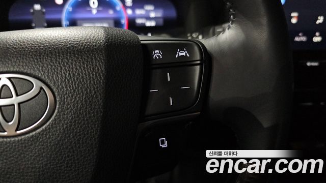 Toyota Alphard 2025 — photo 28