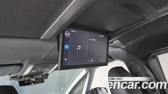 Toyota Alphard 2025 — photo 30