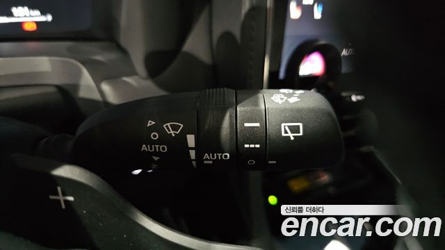 Toyota Alphard 2025 — photo 32