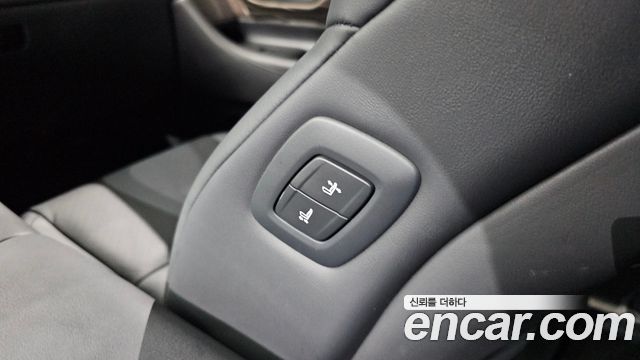 Toyota Alphard 2025 — photo 35