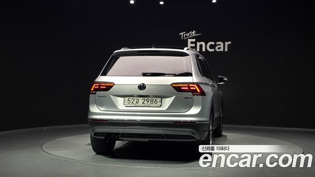 Volkswagen Tiguan 2018 — photo 4