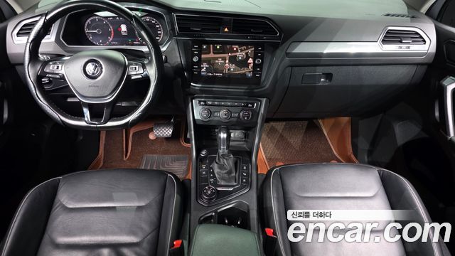 Volkswagen Tiguan 2018 — photo 10