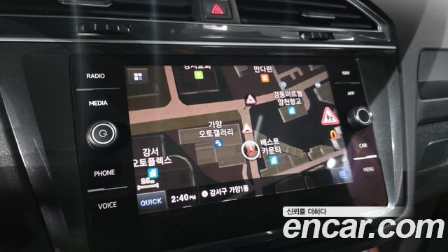 Volkswagen Tiguan 2018 — photo 20