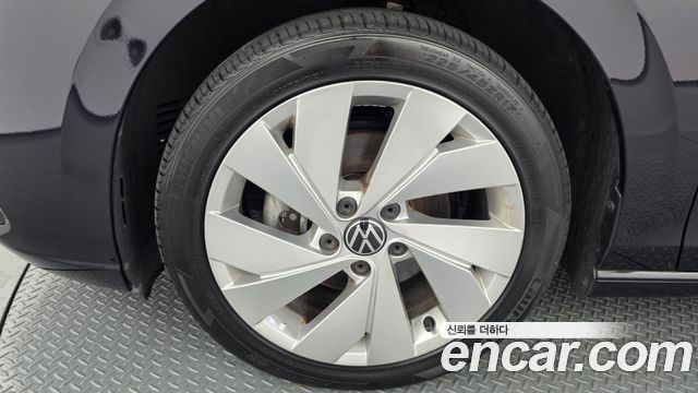 Volkswagen Golf 2022 — photo 5
