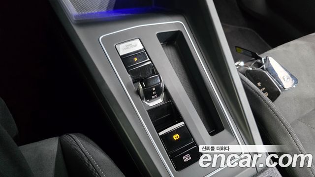 Volkswagen Golf 2022 — photo 12